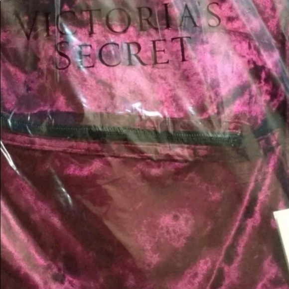 VS PINK VELVET CAMPUS BACKPACK BASEBALL CAP RUBY main image 7